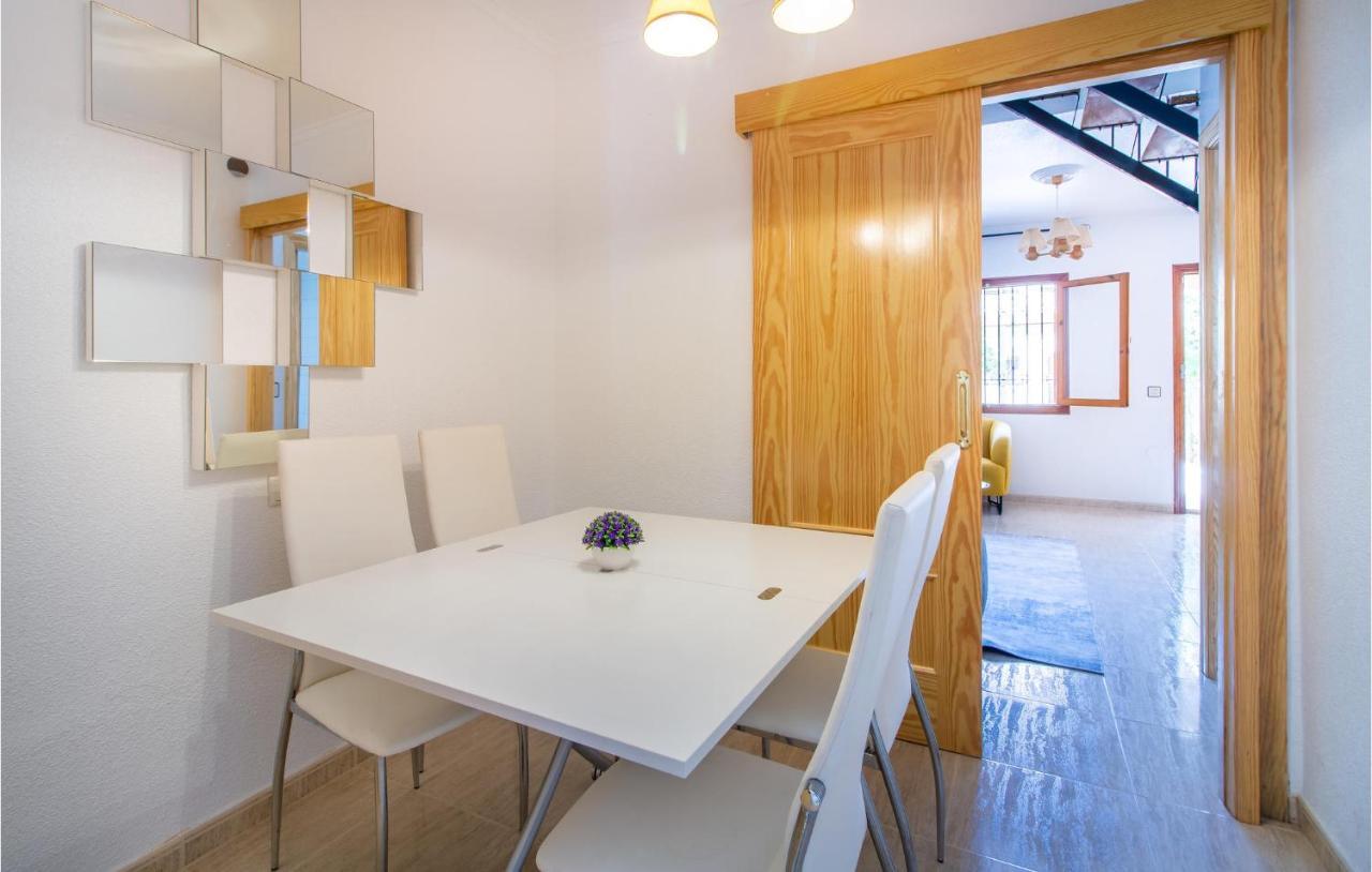 Stunning Home In Los Alcazares With Kitchen ภายนอก รูปภาพ